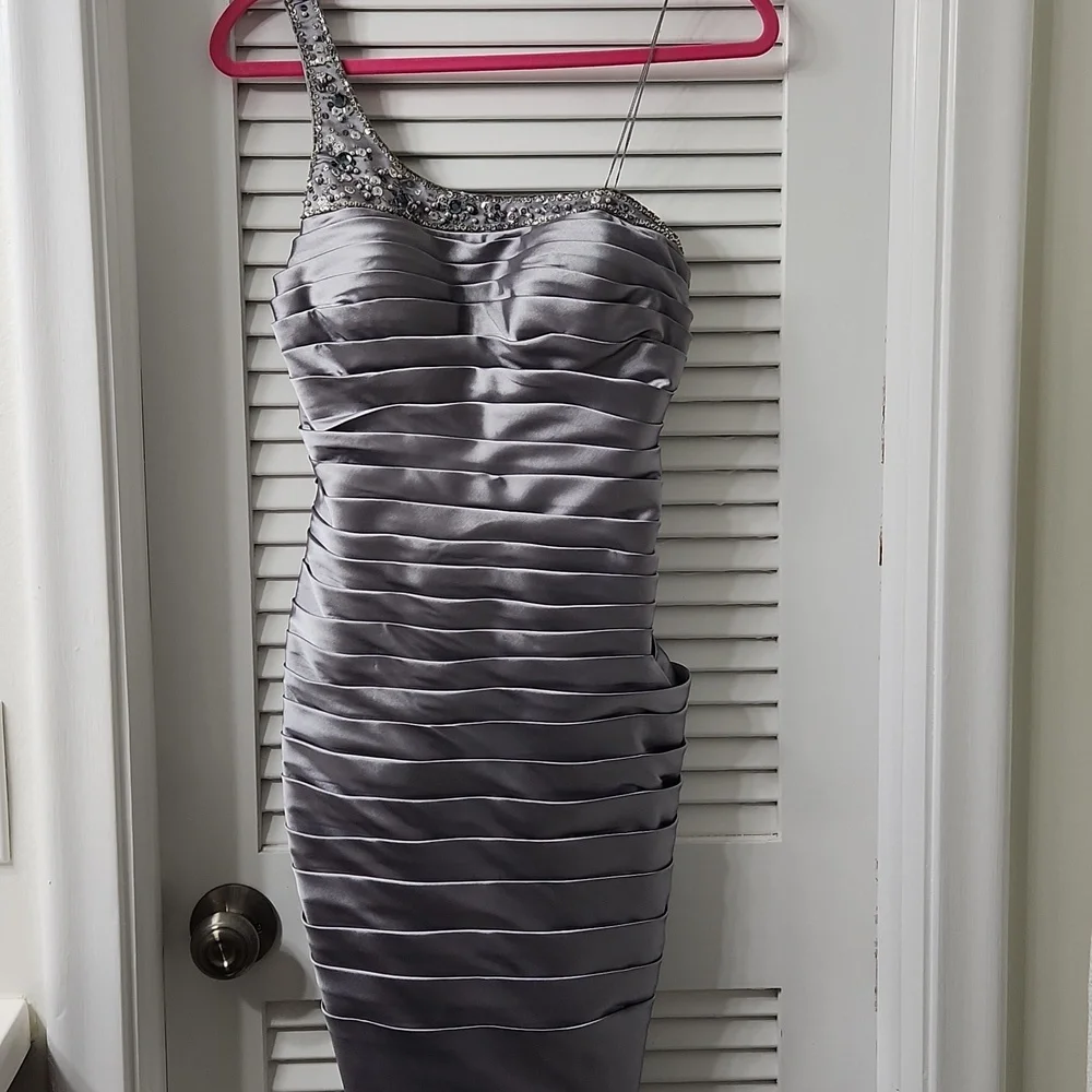 #prom Gorgeous Elegant Silver One-Shoulder Dress - Picture 2 of 11